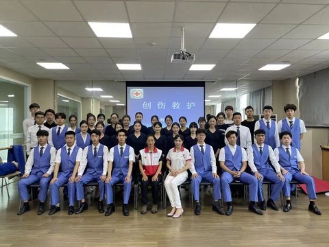 形成了自身的办学优势和特色